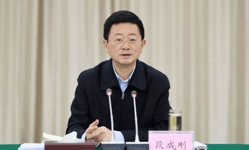 介绍个信用网址多少_中央批准介绍个信用网址多少，开除蒋超良、陆文俊、张建华党籍