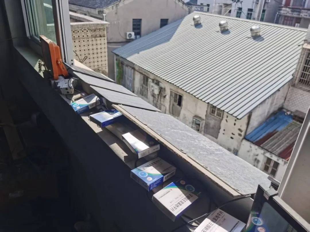 皇冠信用网在线注册_退休大爷在家“搞发明”引发火灾 这些家庭消防隐患要注意