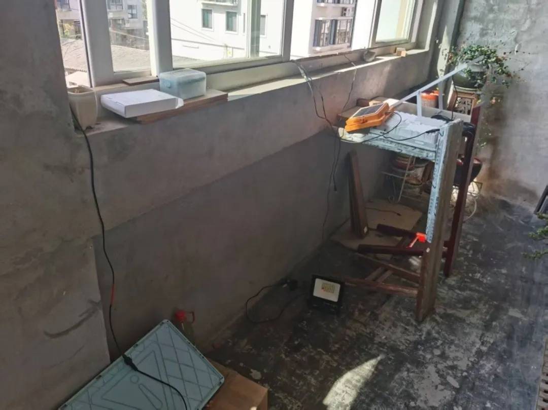 皇冠信用网在线注册_退休大爷在家“搞发明”引发火灾 这些家庭消防隐患要注意