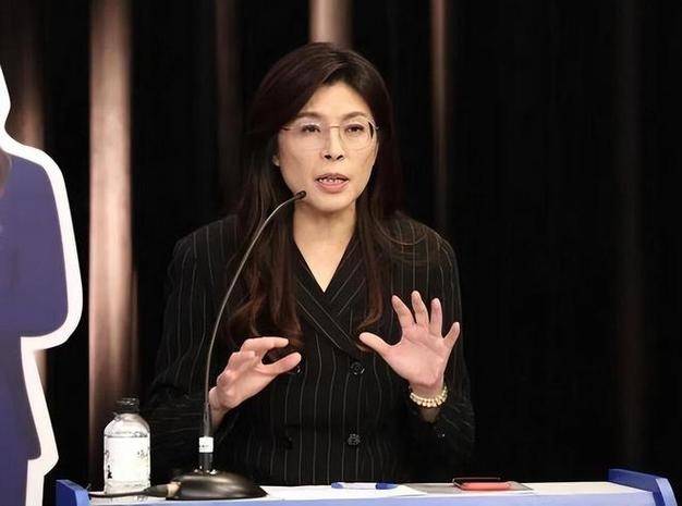 皇冠信用盘会员_两岸和平统一还远吗？登机赴京前皇冠信用盘会员，郑丽文公布人事名单，朱立伦回应特殊，不准打破惯例！