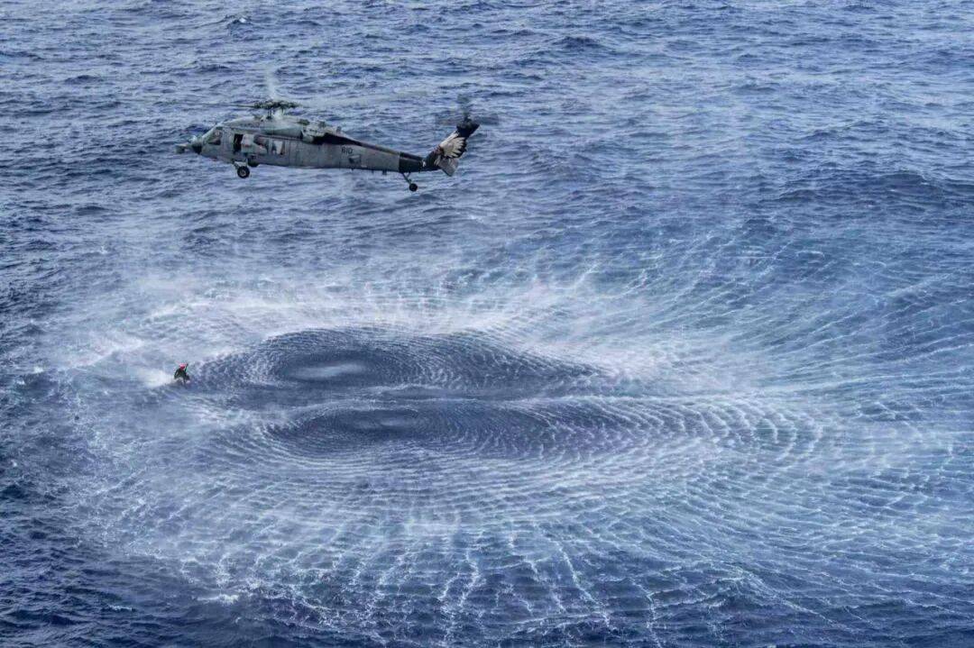 皇冠信用盘如何注册_美海军在南海连摔两架飞机皇冠信用盘如何注册，因电磁攻击？中国军号发文