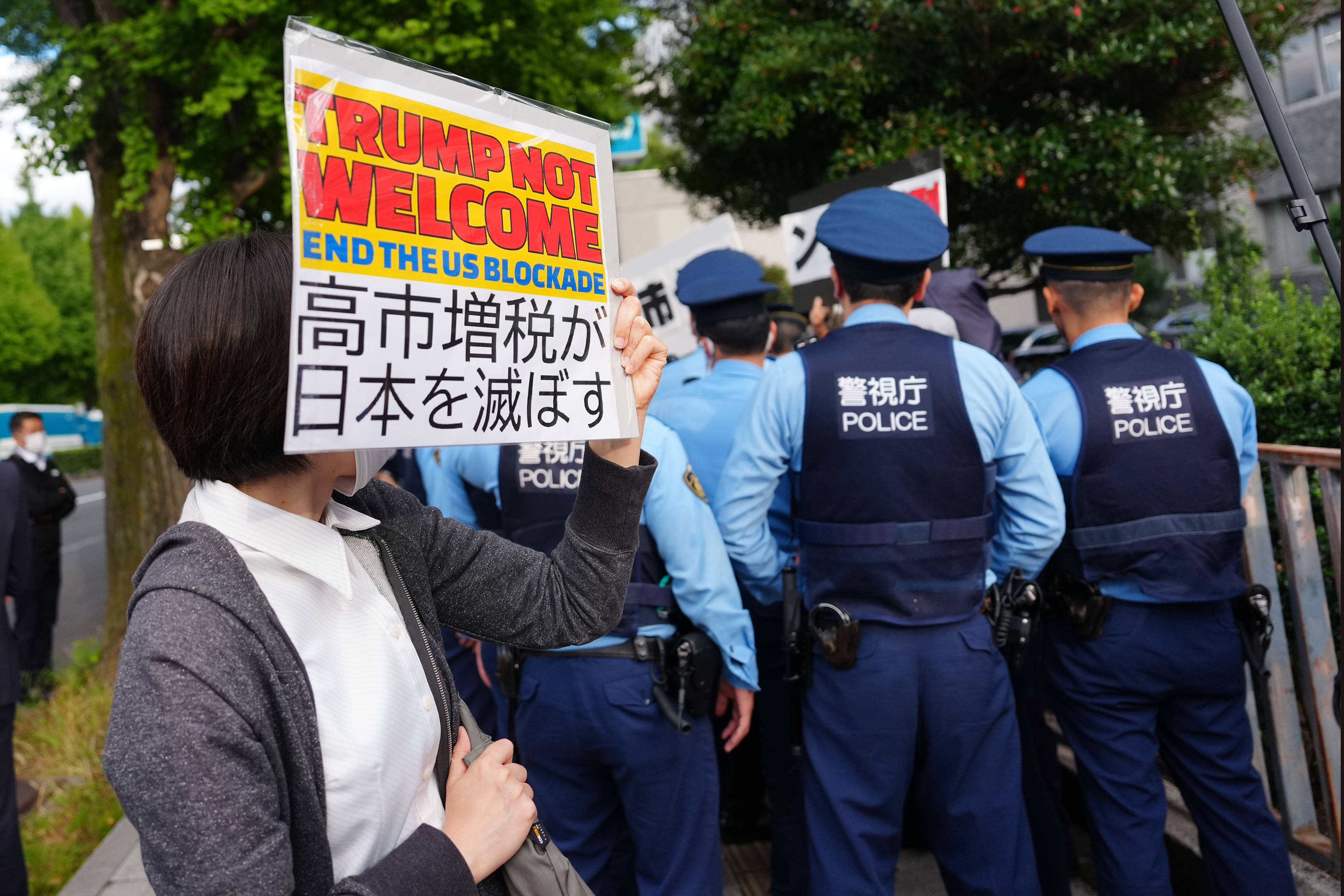 皇冠信用网会员怎么开通_日本民众连日抗议日美首脑会谈