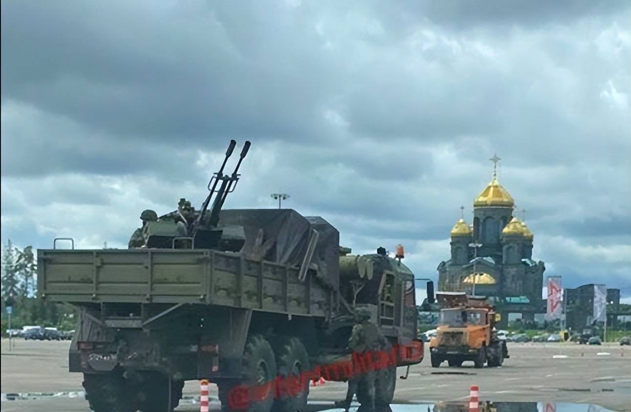 hga030官方网址_亚速营司令暗示hga030官方网址，乌克兰将开打波兰：俄军与北约打一仗，才是目的