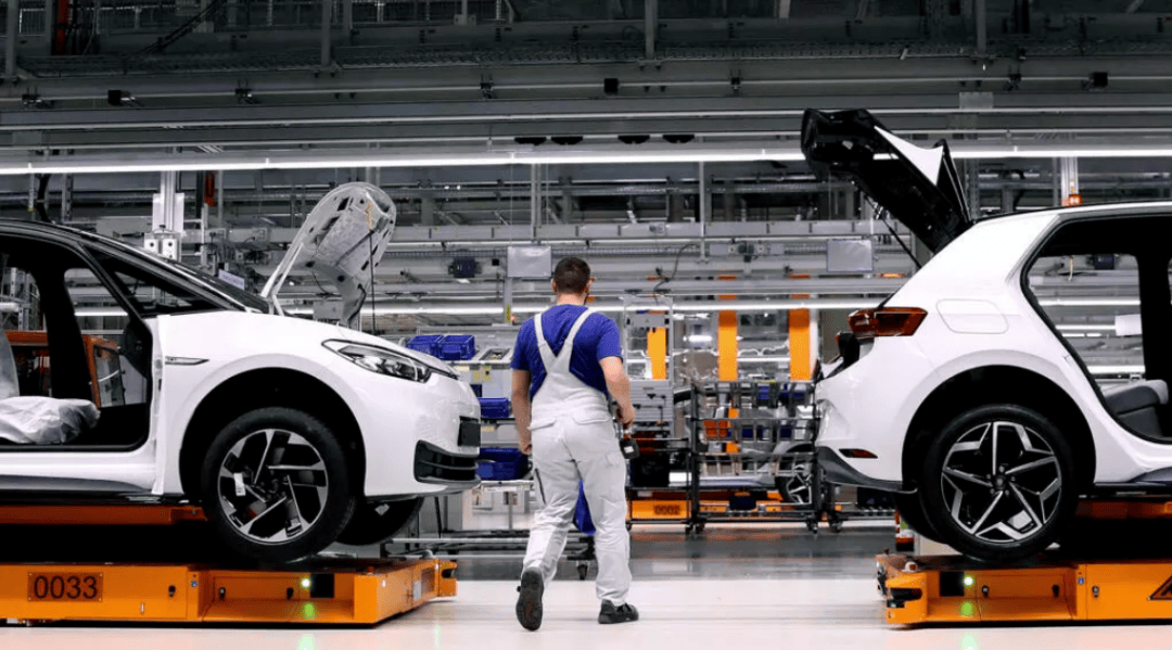 布杜克诺斯特 vs 比锡达斯_金灿荣：荷兰没有服软迹象布杜克诺斯特 vs 比锡达斯，中国要打到完全胜利！