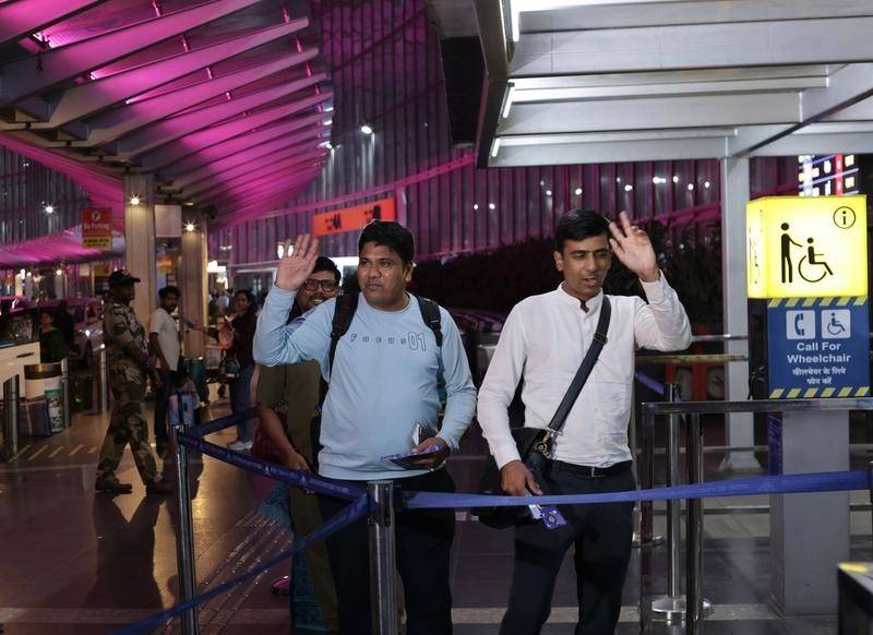 皇冠信用盘代理出租_李显龙称中国已老印度尚年轻皇冠信用盘代理出租，未来能赶超！藏着新加坡在中美印之间的战略卡位，印度有发展陷阱