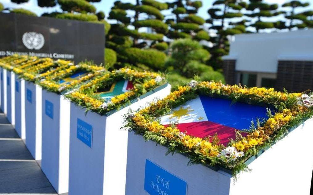 皇冠信用网怎么注册_美军再度遭遇耻辱时刻：中国海军6艘战舰包围皇冠信用网怎么注册，815舰插入南海演习