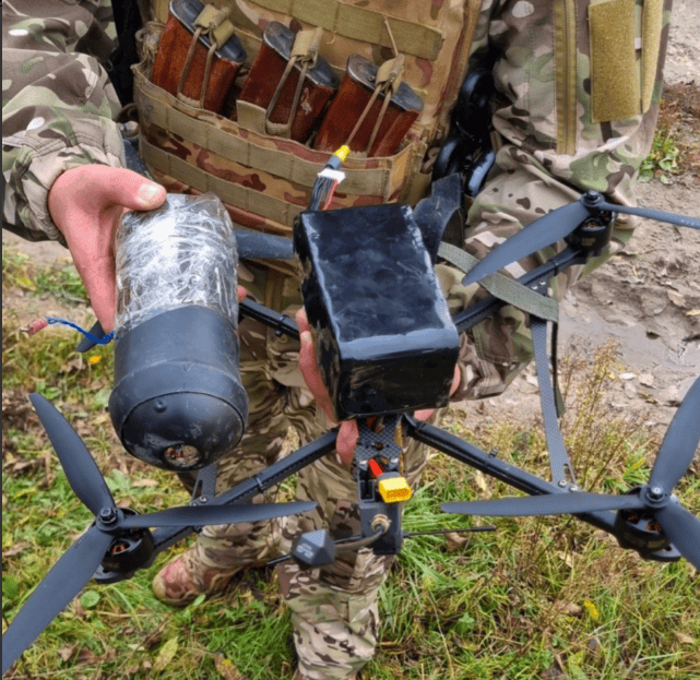 足球足球世界杯_乌军伪装成女人突围红军城足球足球世界杯，俄军一次俘虏200人，法械旅这次学到了精髓