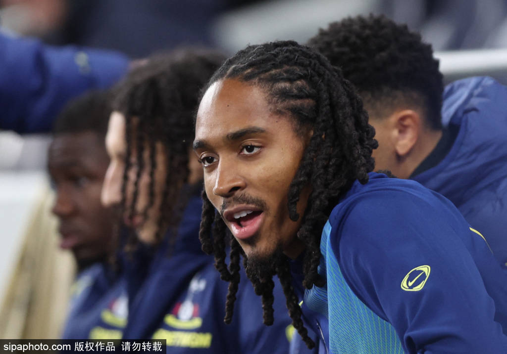 皇冠信用盘如何注册_费迪南德点评曼联2-2热刺：疯狂的15分钟皇冠信用盘如何注册，延续不败之路的背后