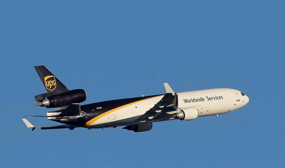 正版皇冠信用盘开户_坠机致死14人 全球两大货运公司停飞麦道11型货机