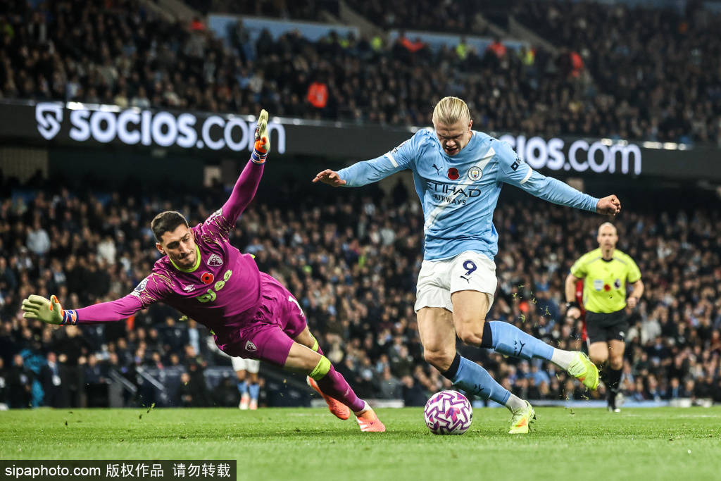 皇冠信用盘注册开通_曼城3-0完胜利物浦：多库的闪耀表现如何打乱红军战术部署