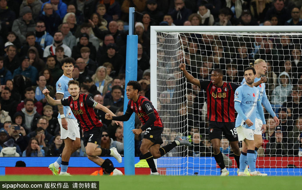 皇冠登3代理申请_曼城3-0大胜利物浦！杜库独造三球皇冠登3代理申请，萨拉赫单刀被神扑，蓝月亮主场统治红军