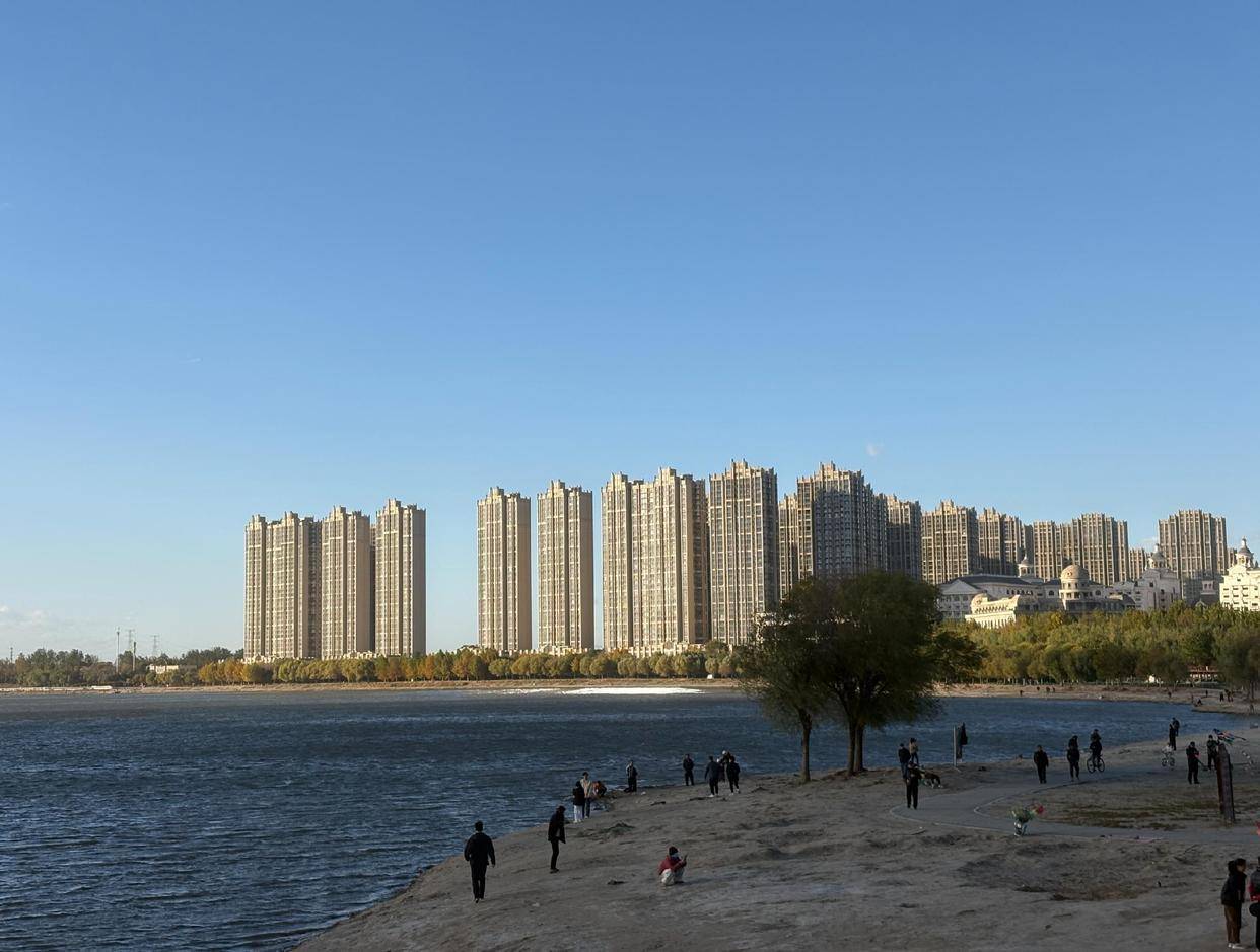 皇冠登一登二登三区别_银行直接下场抛售超7万套房产 部分单价比市场价低50%