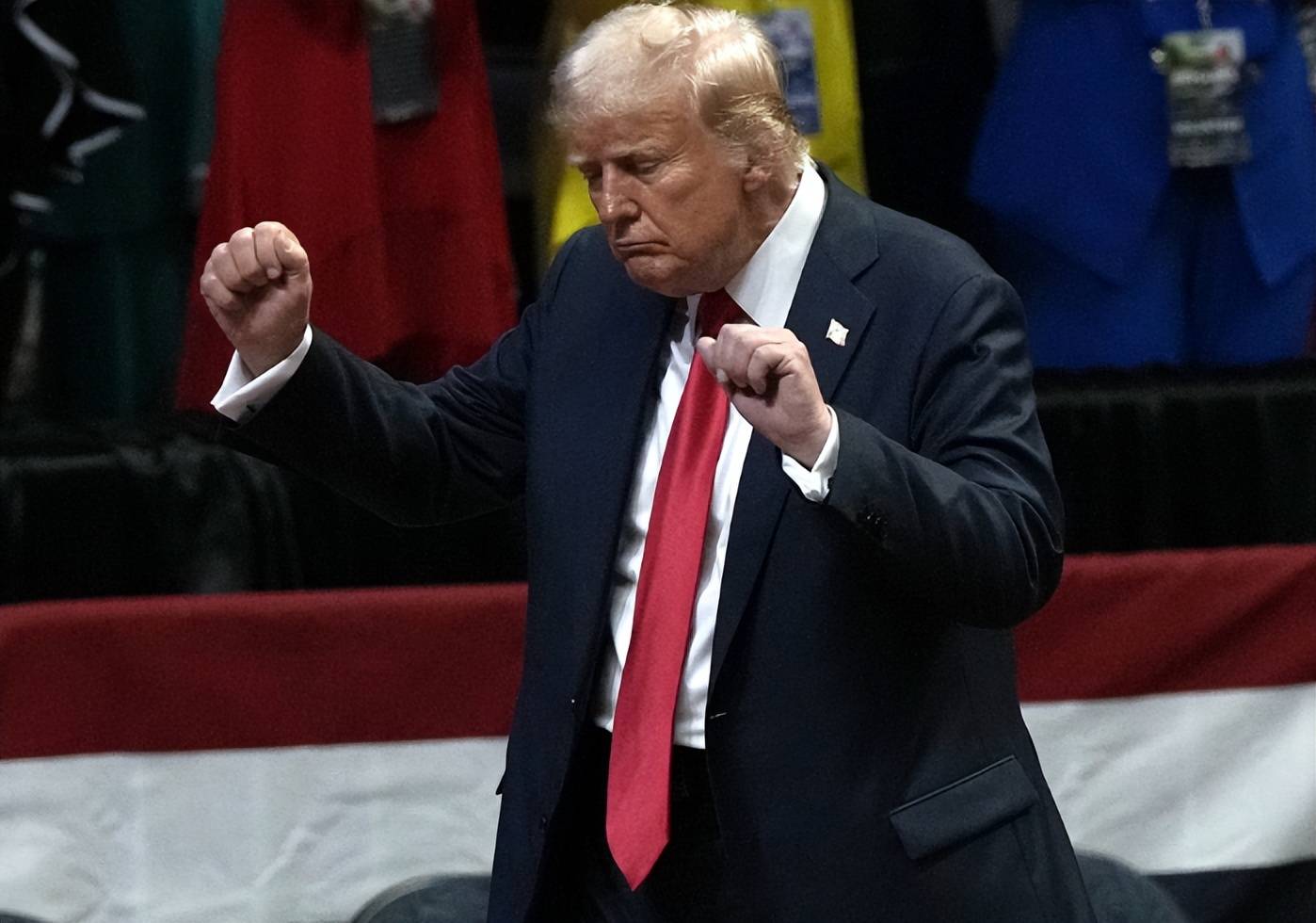 皇冠信用网如何注册_高市为出兵台海铺路皇冠信用网如何注册，支持率飙到82%，话音刚落，解放军进逼日本