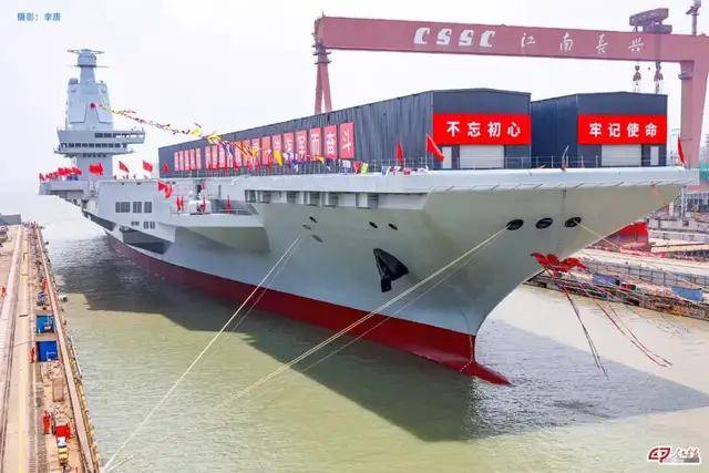 皇冠信用网代理出租_双层软卧变三层硬卧！福建舰宿舍首次公开皇冠信用网代理出租，咋比辽宁山东舰还挤？