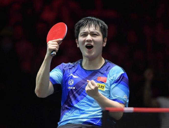 正版皇冠信用盘代理_樊振东点赞王楚钦“是中国队绝对的领军人物”正版皇冠信用盘代理，王楚钦回应输球：思想出现问题