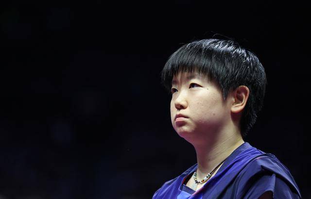 皇冠信用盘登1_再次与女单冠军擦肩皇冠信用盘登1，孙颖莎难掩失落，王曼昱说“彼此更强了” 道尽英雄相惜