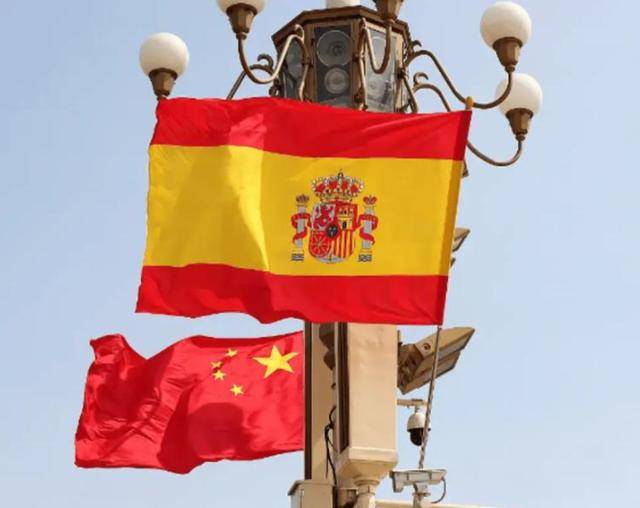 皇冠信用盘开户_时隔18年来华皇冠信用盘开户，第一站没去北京！中方高规格接待，狂签10项协议