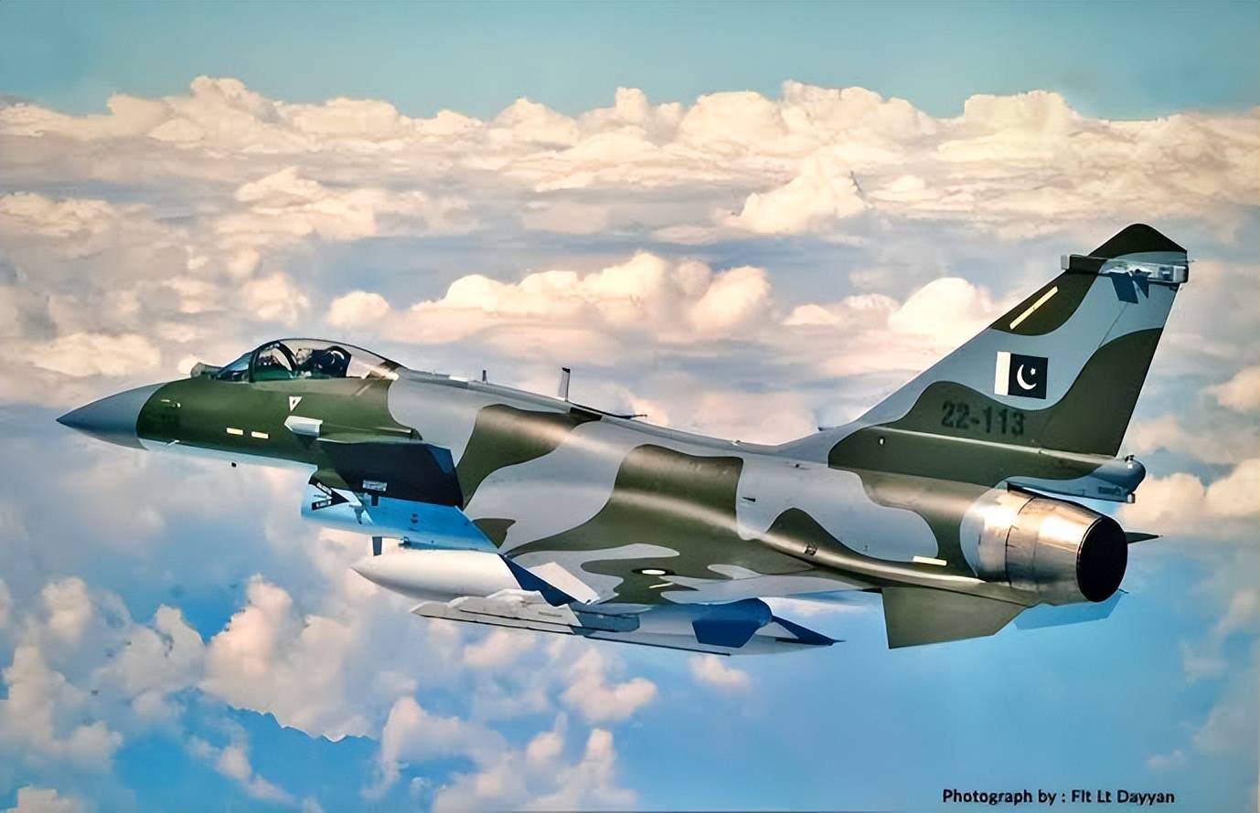 皇冠登1登2登3出租_被打惨后皇冠登1登2登3出租，伊朗空军飞行员对苏-57感到失望：本来要买150架歼-10