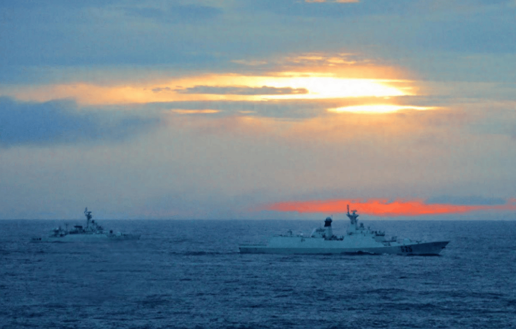 皇冠信用盘怎么开户_解放军黄海三天实弹演习皇冠信用盘怎么开户，外资开始撤离日本，高市早苗派人低调访华，想紧急“灭火”？