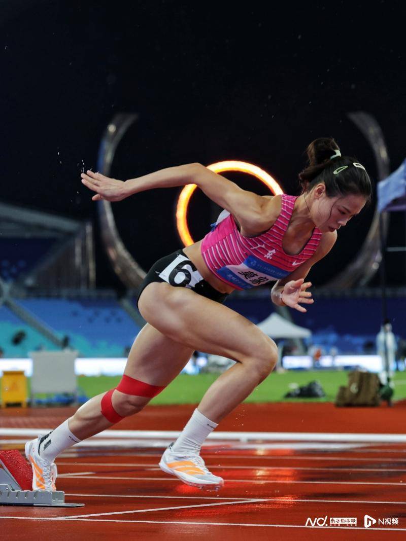 皇冠信用盘登3代理_又是0.12秒决胜负皇冠信用盘登3代理！莫家蝶不敌刘英兰获女子400米亚军