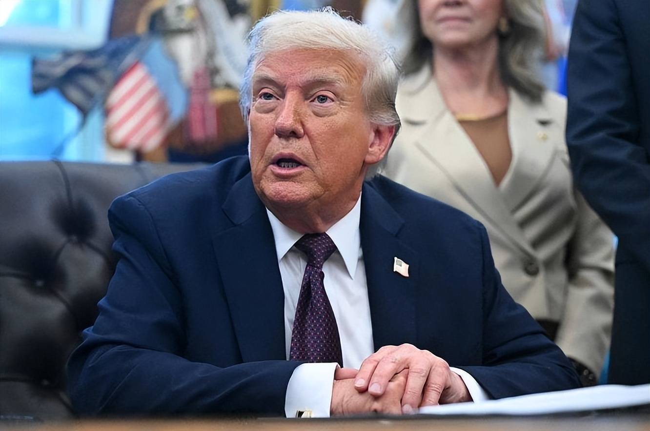 皇冠信用盘代理_美国拦不住了！登上访华专机前皇冠信用盘代理，当着全世界的面，马克龙做了一个大胆决定，日本加拿大急得跳脚？