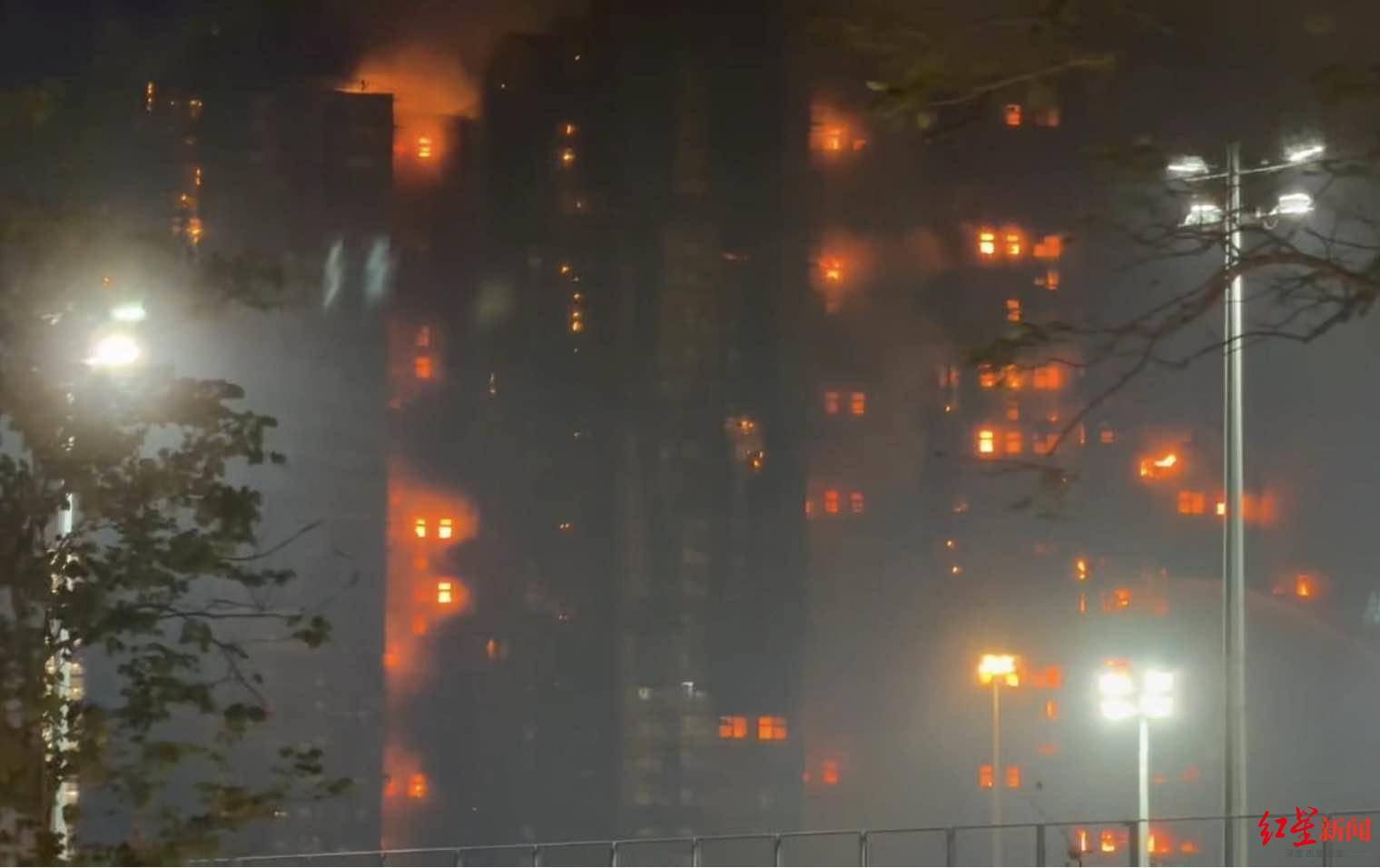 皇冠体育盘_4小时内火警连升三级的宏福苑：单户最大面积44.9平方米皇冠体育盘，大维修启动超1年，业主称被困者老人较多