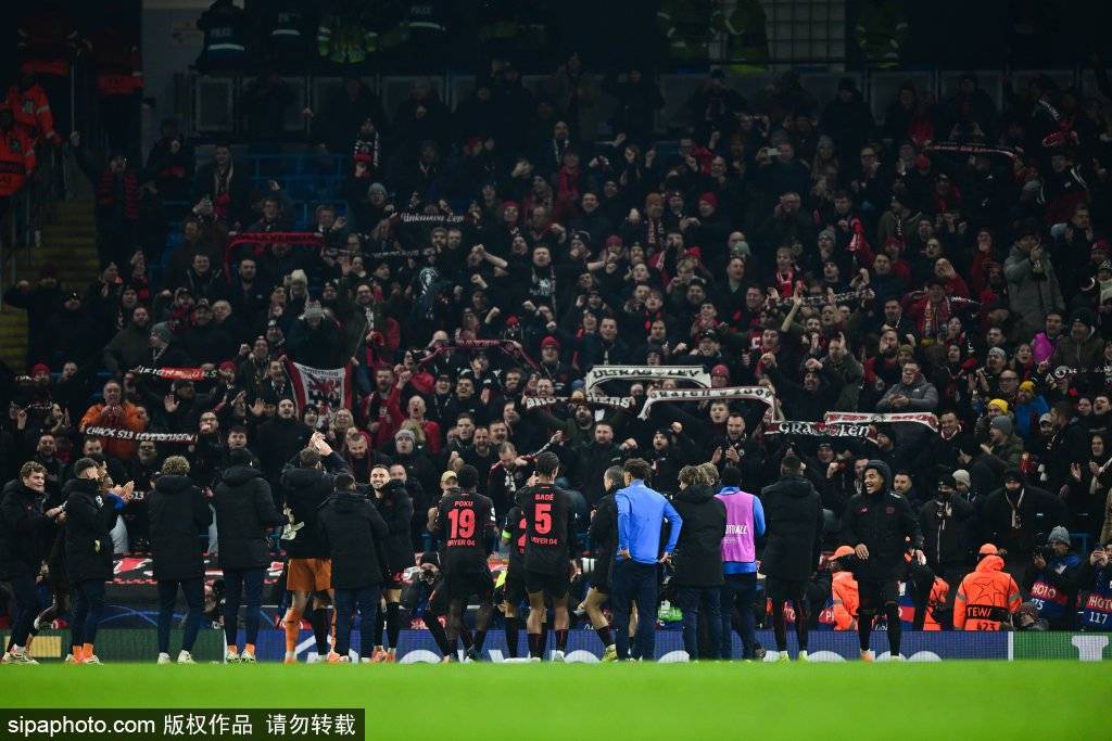 皇冠信用网会员申请_曼城逆转利兹联！福登8分领衔皇冠信用网会员申请，哈兰德表现低迷引发争议