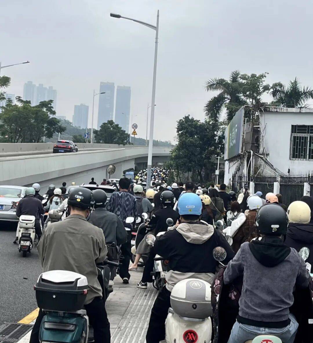 欧洲区附加赛C组_“等到车熄火”！深圳一主干道欧洲区附加赛C组，因封路导致拥堵！多部门研究疏解方案