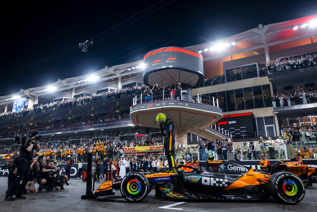 皇冠信用网登123出租_诺里斯首夺F1车手总冠军皇冠信用网登123出租，维斯塔潘虽败犹荣