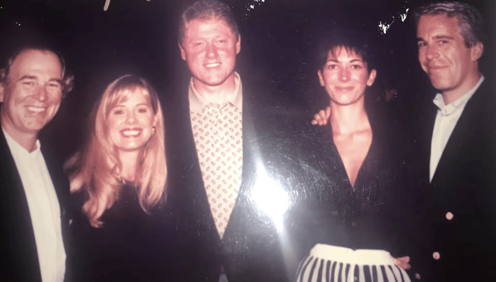 NBA赛程_爱泼斯坦遗产管理团队交出的95000份影像资料部分曝光NBA赛程，特朗普等政要出现其中