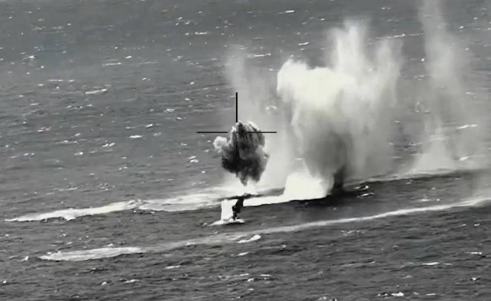 祖华史塔比亚vs威尼斯_两岸统一利器！炸入台岛24海里祖华史塔比亚vs威尼斯，解放军倾泻火力，台军只剩1分钟