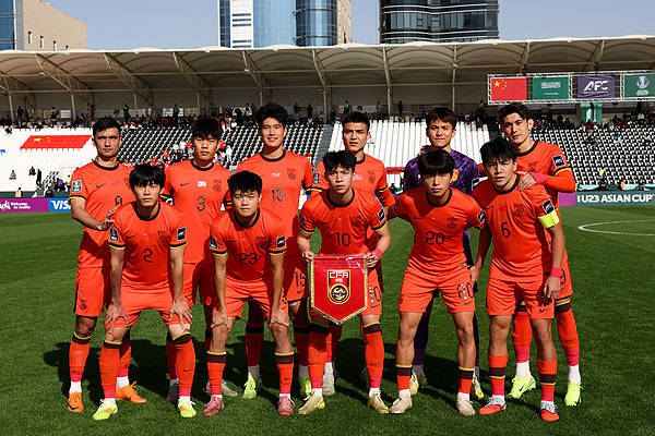 皇冠在线客服_安东尼奥提醒弟子保持专注 中、泰两队均有1名主将停赛