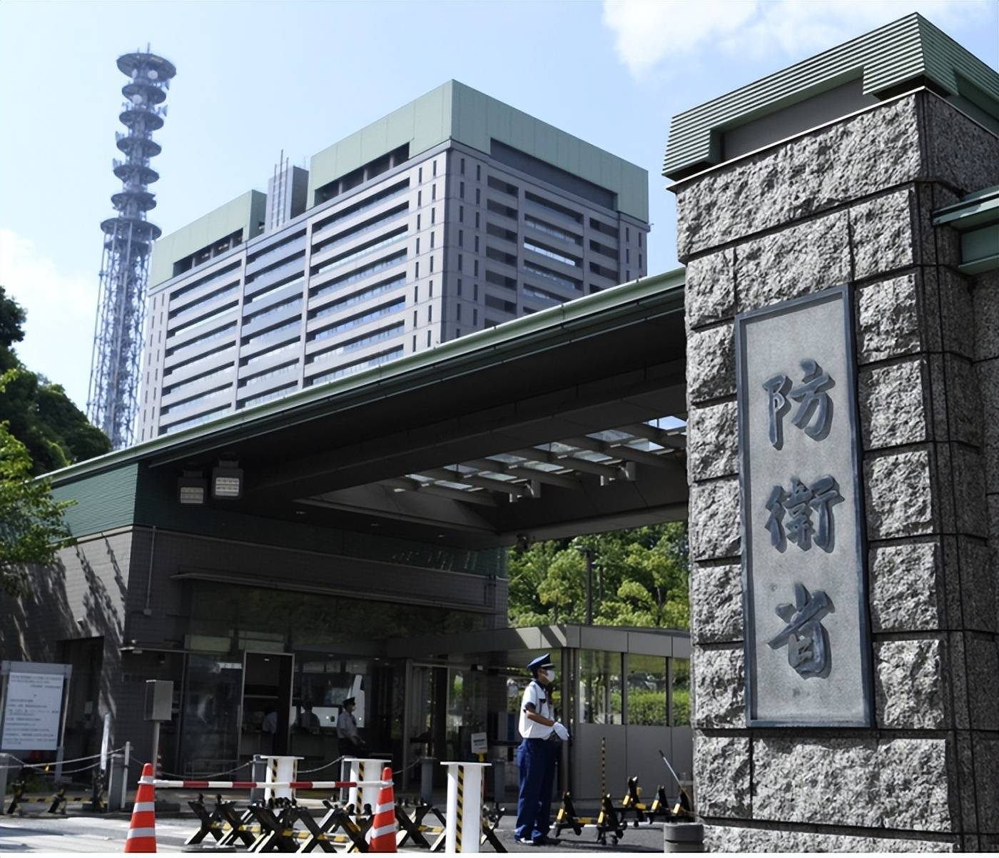 外围买球app十大平台_中国数千渔船出现在东海外围买球app十大平台，美媒惊讶无比，称没见过这种阵型，没见过如此密集的渔船！