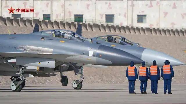 皇冠信用网去哪里弄_三代同堂皇冠信用网去哪里弄！央视首次出现歼-11、歼-11BS、歼-11BG同框画面