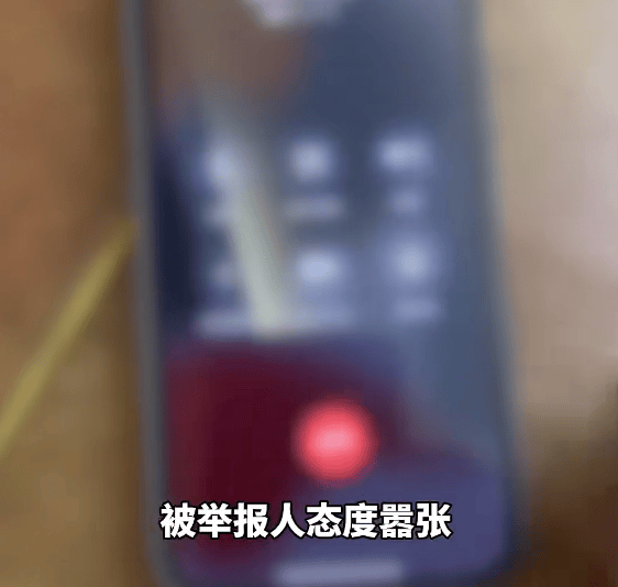 皇冠足球平台代理_“不敢回家！”业主12345实名举报小区违建后皇冠足球平台代理，个人信息被泄露，被举报邻居猖狂称“你投诉10分钟后我就知道了”，最新进展